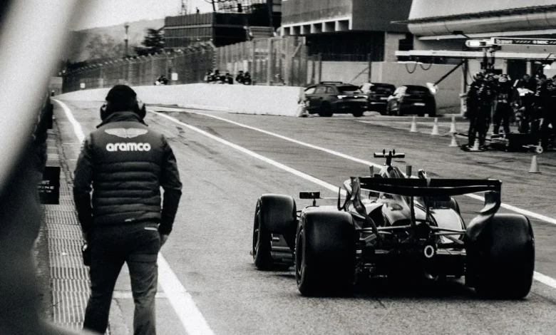 New Aston Martin red flags fourth day of F1 testing