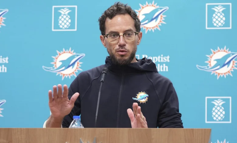 New Mike McDaniel Rumors on Browns, Ravens and More NFL HC Interviews After Dolphins Firing