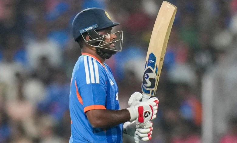 New Zealand give Sanju Samson a life, but he gifts his wicket again | T20I | Raipur | India vs New Zealand