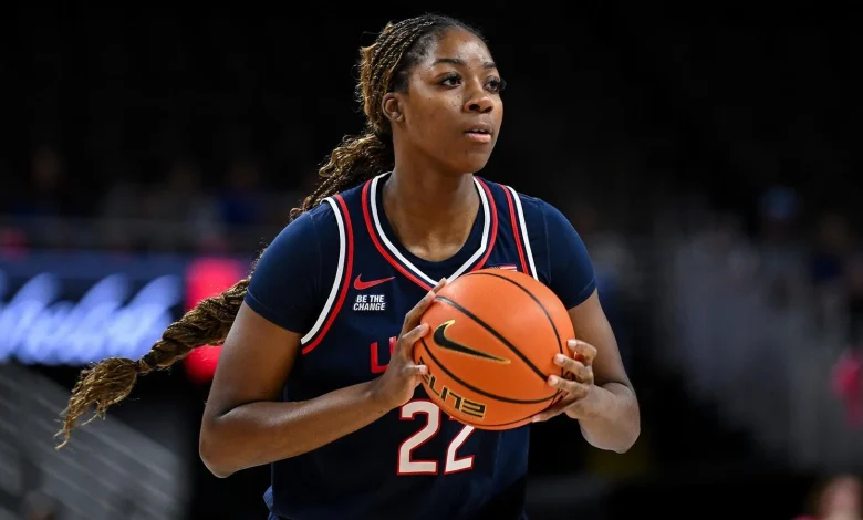 No. 1 UConn to Host Villanova, Honor ’15, ’16 Teams Thursday