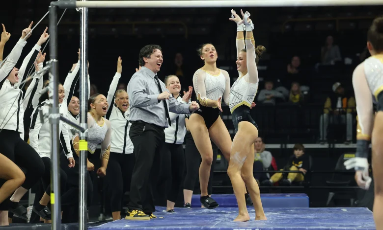 No. 10 Iowa Wins Border Battle Quad Meet - Iowa Hawkeyes Athletics