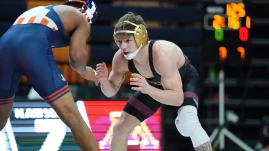 No. 7 Minnesota Blitzes No. 11 Illinois in Champaign, 27-9
