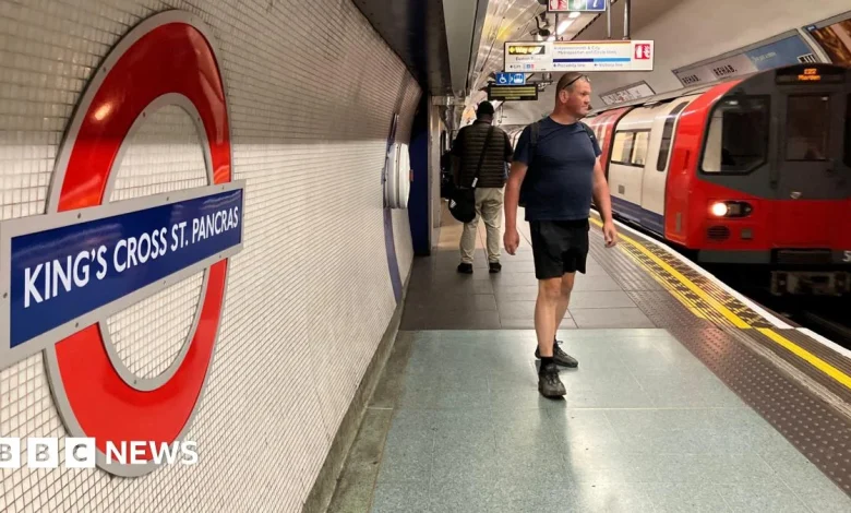 No weekday Northern line Tubes via Bank after 22:00