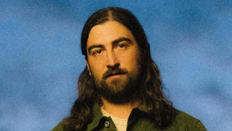 Noah Kahan announces 4th album ‘The Great Divide’