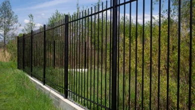 Nowe przepisy w 2026 roku. Koniec takich płotów na posesji