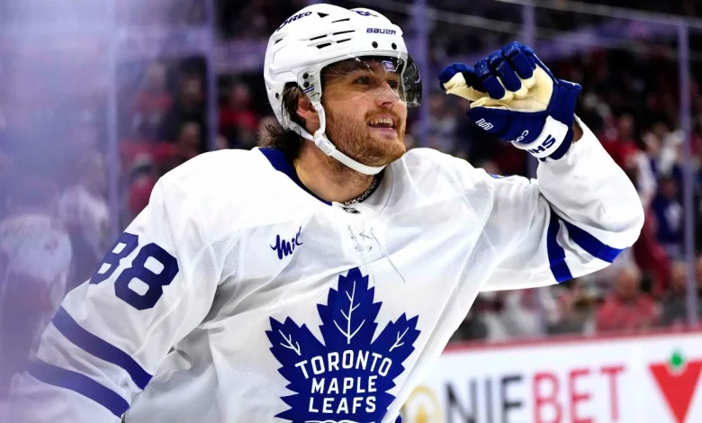 Nylander returns for Maple Leafs vs. Canucks, McCabe a game-time decision