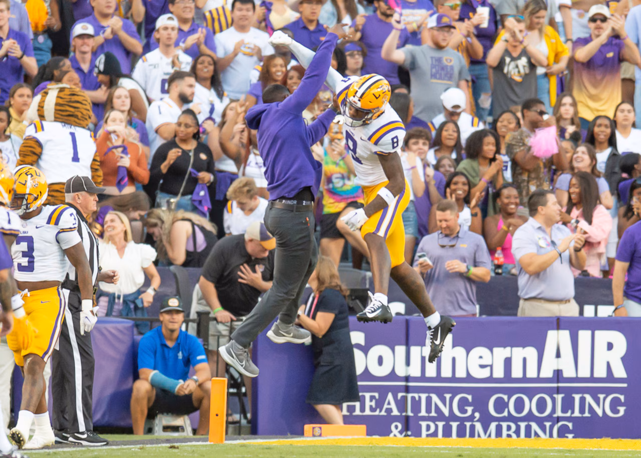 Ohio State expected to hire new wide receivers coach from LSU: Report