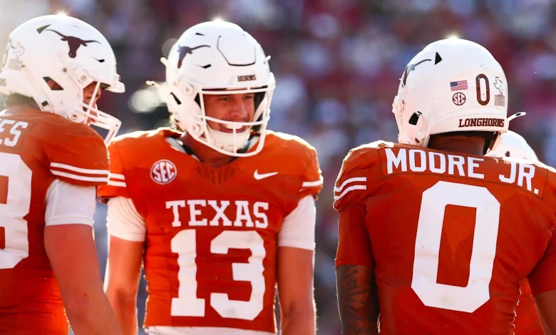 One Texas Wide Receiver Surprised by DeAndre Moore Jr.'s Transfer Decision