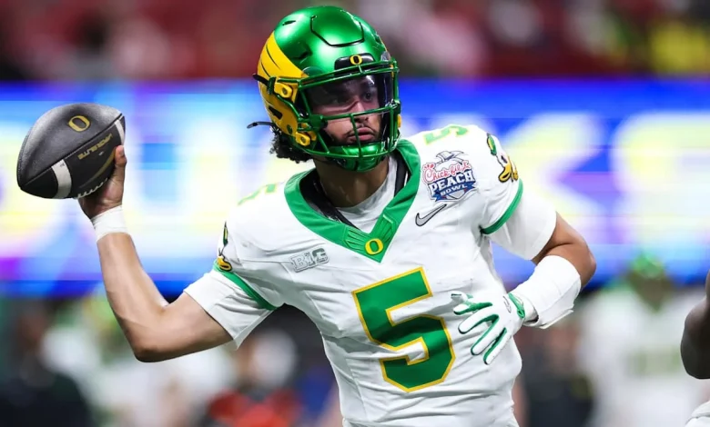 Oregon QB Dante Moore declines to enter 2026 NFL Draft, will return to school