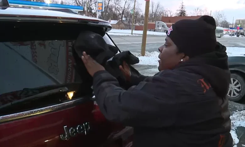 Outdoor workers brave frigid temps and wind chill to 'get the job done'
