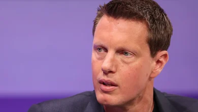 Paramount Stands By $30 Per Share Offer for Warner Bros. Discovery