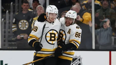 Pastrnak earns 900th point