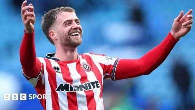 Patrick Bamford: Sheffield United striker signs 18-month contract