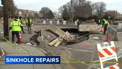 Philadelphia sinkhole leaves 80 homes in West Oak Lane without water after main break