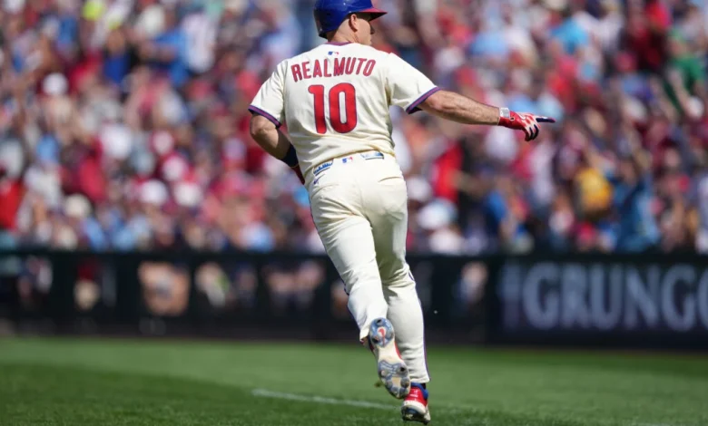 Phillies To Re-Sign J.T. Realmuto