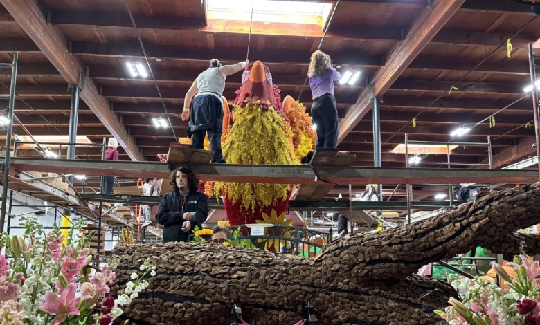 Phoenix parade float is a symbol of hope at Rose Parade : NPR