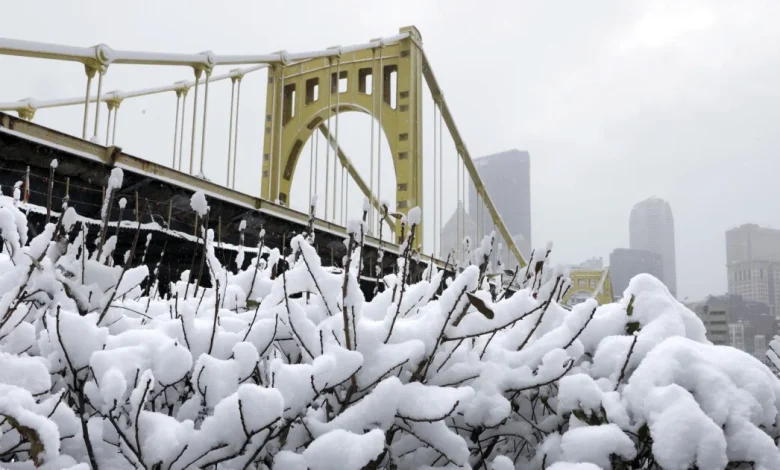 Pittsburgh: 8-12" inches of snow forecast this weekend