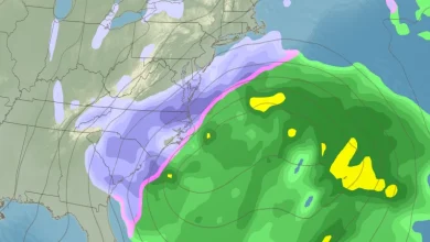 Powerful bomb cyclone to deliver snow and hurricane-force winds to Southeast this weekend