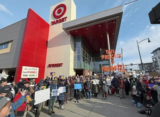 Protests against ICE underway in Pittsburgh