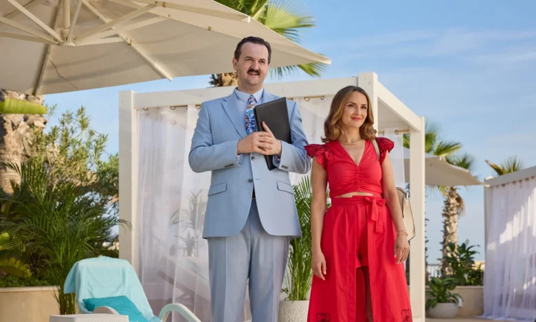 Rachael Leigh Cook talks about starring in the new Hallmark film ‘Caught by Love’