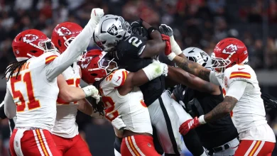 Raiders beat Chiefs 14-12 in the ugliest game of the season