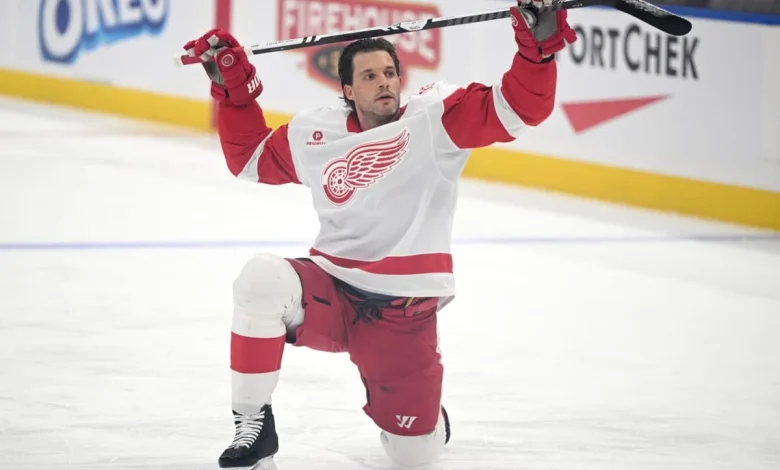 Red Wings sign Ben Chiarot to three-year contract extension