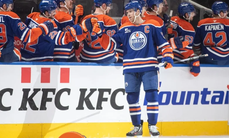 Red-hot McDavid pots hat trick as Oilers crush Predators