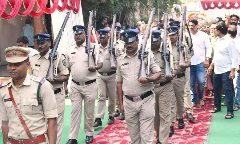 Renowned surgeon Dr. S.V. Adinarayana Rao honoured with State funeral