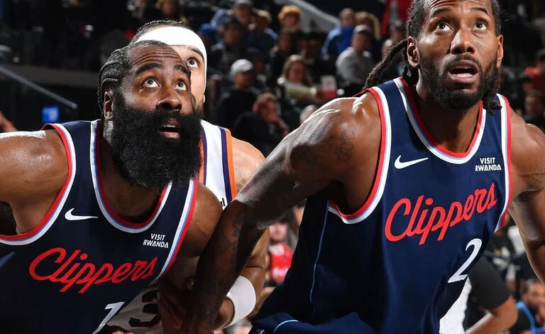 Report: Clippers won't hold fire sale at trade deadline