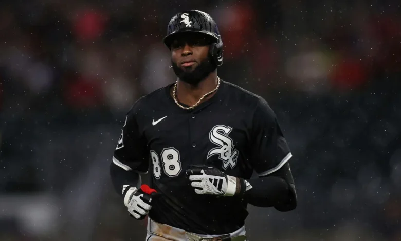Report: Mets in agreement to acquire Luis Robert Jr. from White Sox