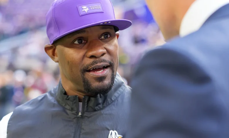 Reports: Brian Flores, Anthony Weaver to have in-person interviews with Steelers