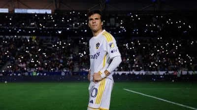 Riqui Puig Undergoes Successful Knee Surgery