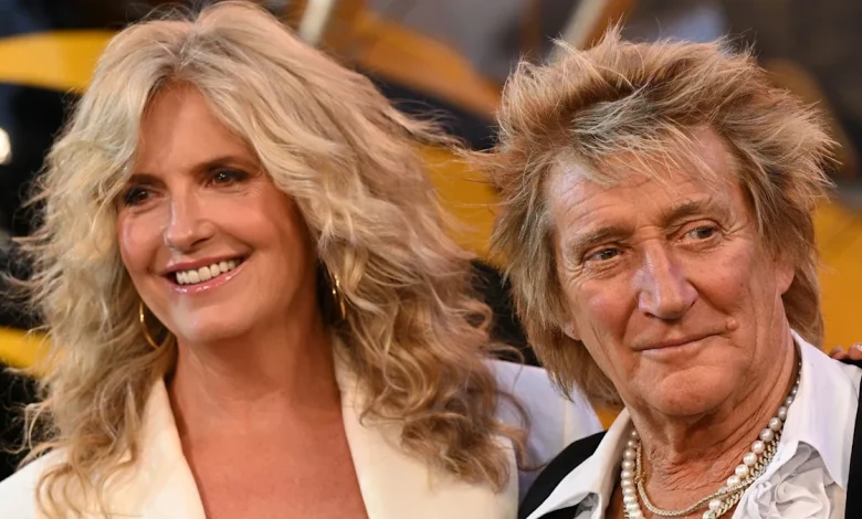 Rod Stewart shares rare glimpse of ornate corner of £4m Essex mansion with Penny Lancaster