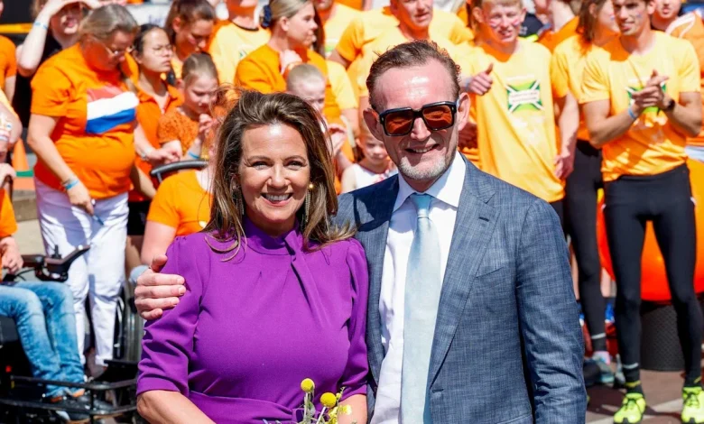 Royal couple announce divorce 'by mutual agreement' after 25 years of marriage