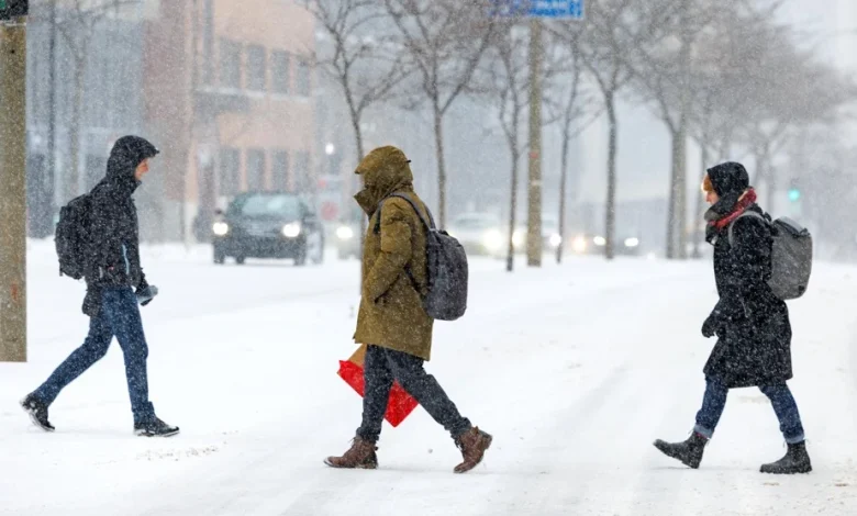 Rues glissantes à Montréal | La Ville prise de court par la météo changeante