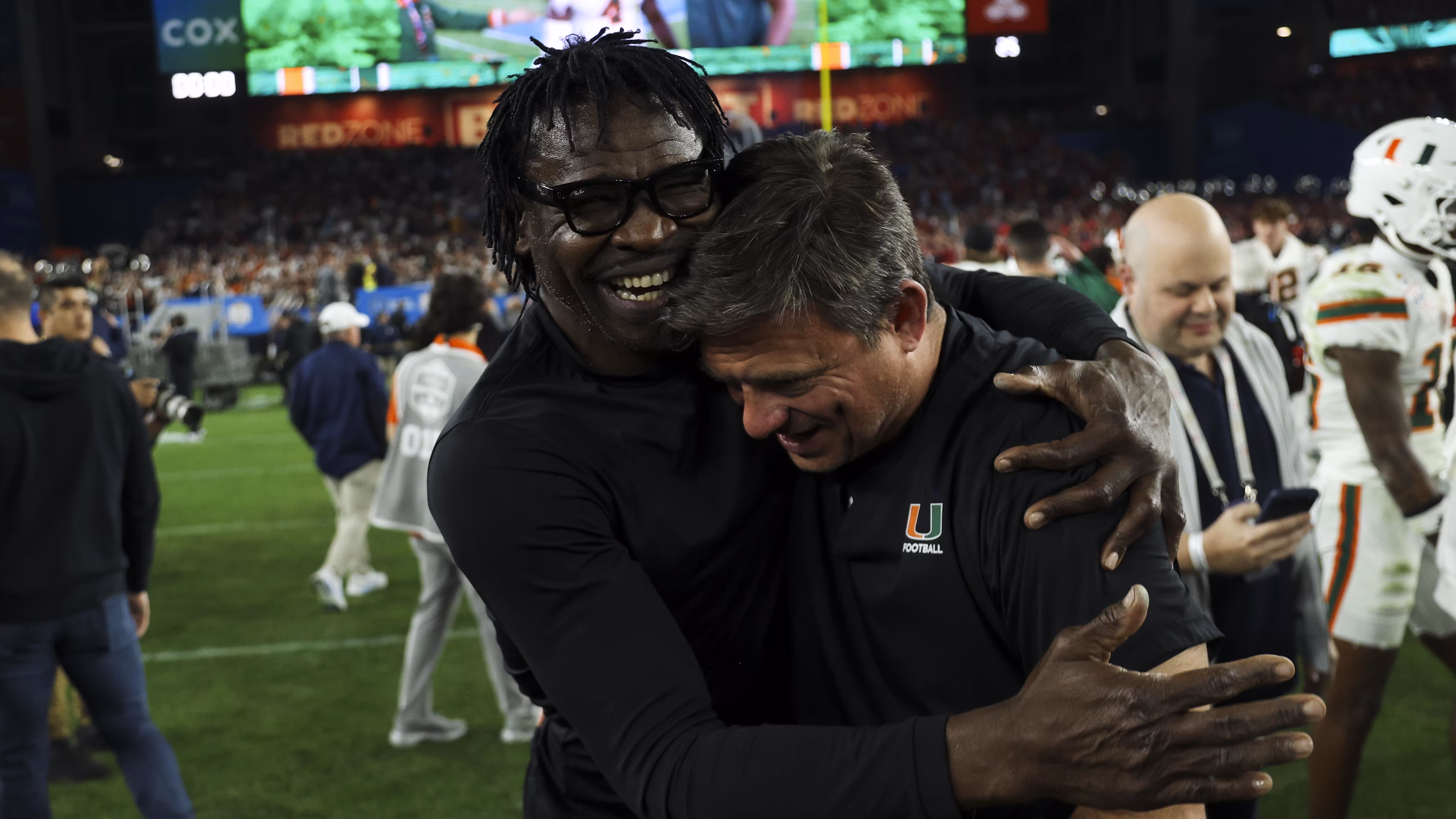 SNL Spoofs Michael Irvin in New Video Ahead of Miami's CFP Title Game vs. Indiana