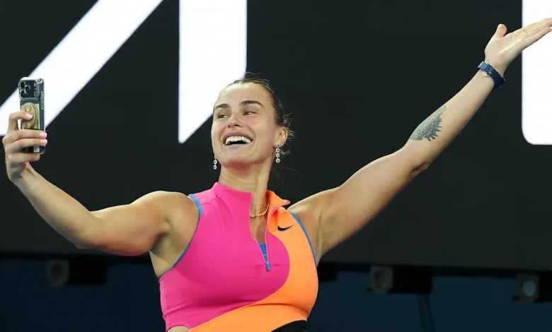 Sabalenka beats wildcard in front of Federer & Laver