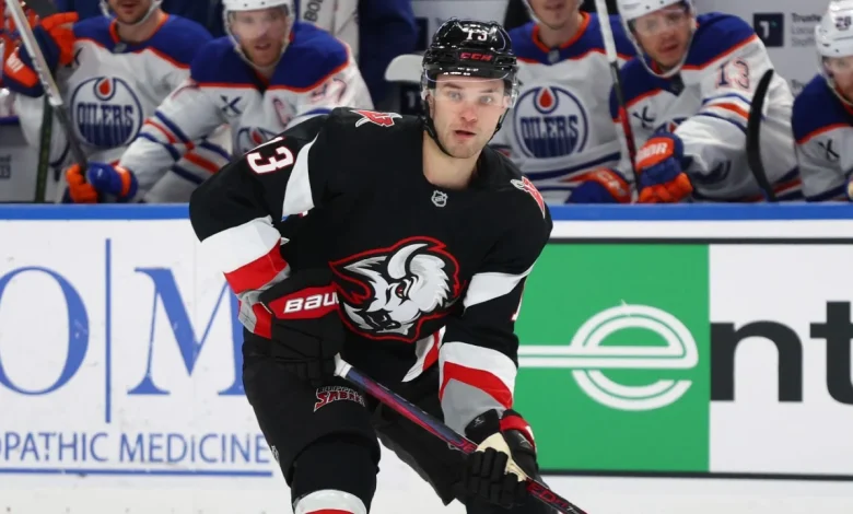 Sabres' Josh Norris exits vs. Flyers with upper-body injury