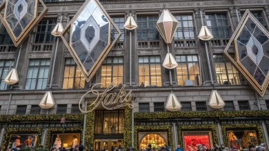 Saks in Talks for $1 Billion Bankruptcy Loan to Keep Doors Open