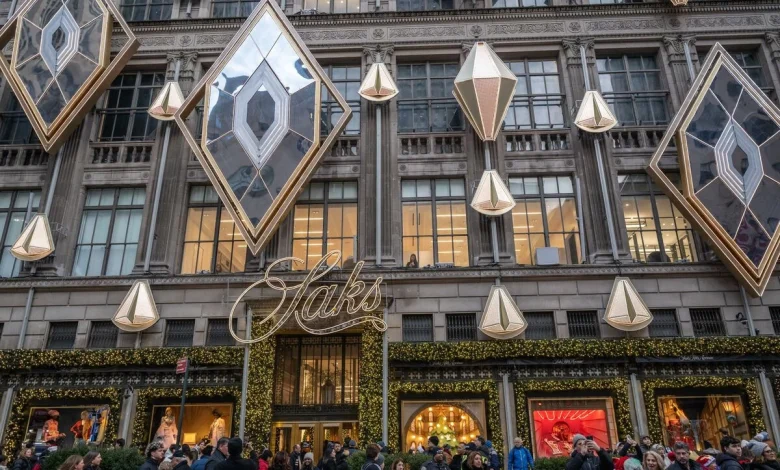Saks in Talks for $1 Billion Bankruptcy Loan to Keep Doors Open