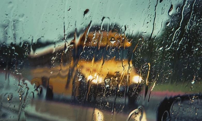 Schools in Minnesota, Wisconsin announce delays, closures amid wet winter weather