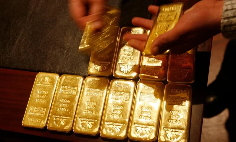 'Sell America' Sparks FOMO-Fueled Rush to Gold, Silver Among Retail Traders