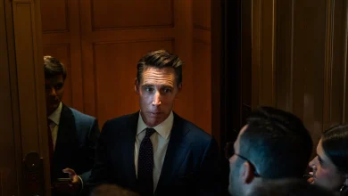 Senate blocks Venezuela war powers bill after Vance breaks deadlock - The Washington Post