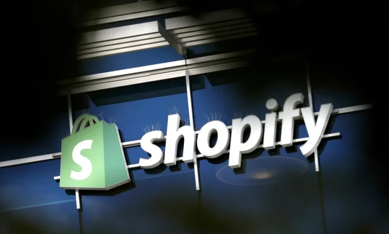 Shopify sommée de conserver les données relatives à la poursuite de l’ARC