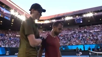 Sinner avanti tutta agli Open d'Australia. Battuto Gaston (mai in partita) che nel finale si ritira per infortunio