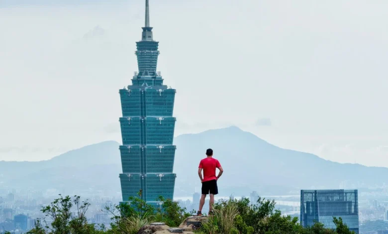 'Skyscraper Live' Delayed By Weather; Alex Honnold Climb Gets New Netflix Date