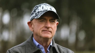 Speaking out against the Pentagon raised Mark Kelly’s profile. It also came with a cost