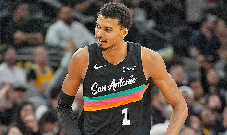 Spurs vs Jazz Prediction, Picks & Odds for Tonight’s NBA Game