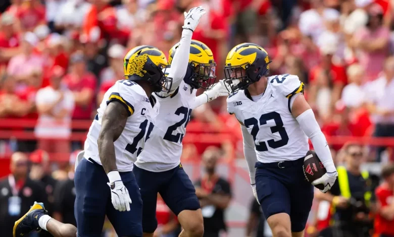 Star LB Cole Sullivan in portal; Michigan promises players 'transparency' in transition