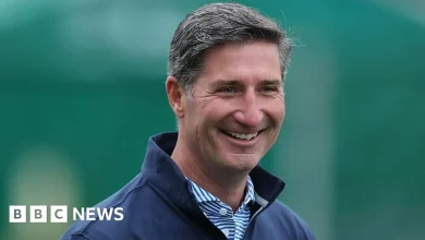 Starbucks scraps $250,000 cap on boss's use of company jet